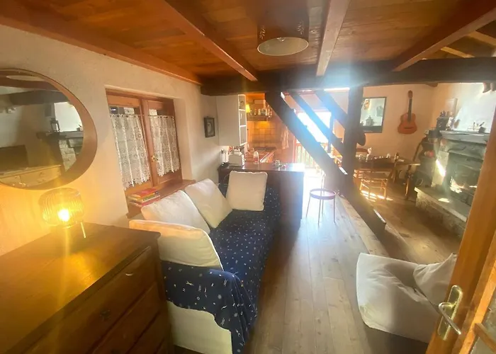 Cozy Rascard Antagnod Dağ evi Champoluc