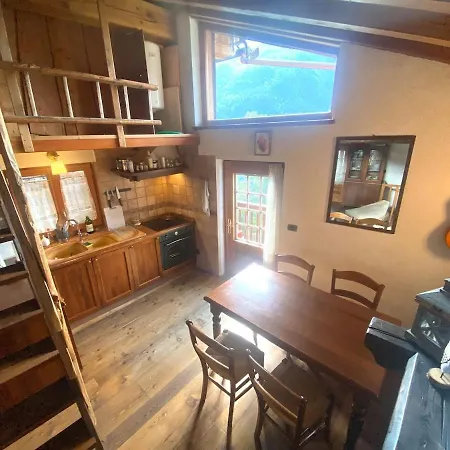 Cozy Rascard Antagnod Chalet *