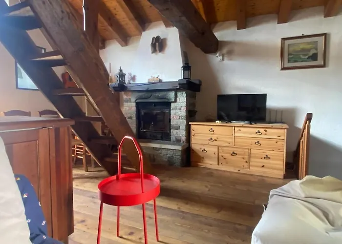 Chalet Cozy Rascard Antagnod *